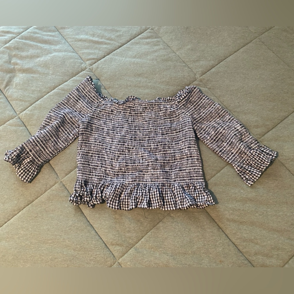 American Eagle Women’s Black and White Gingham Smocked Top - size M